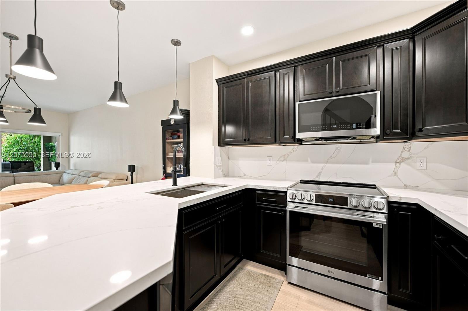 355 SW 121st Ave # 355, Pembroke Pines FL 33025 photo 3