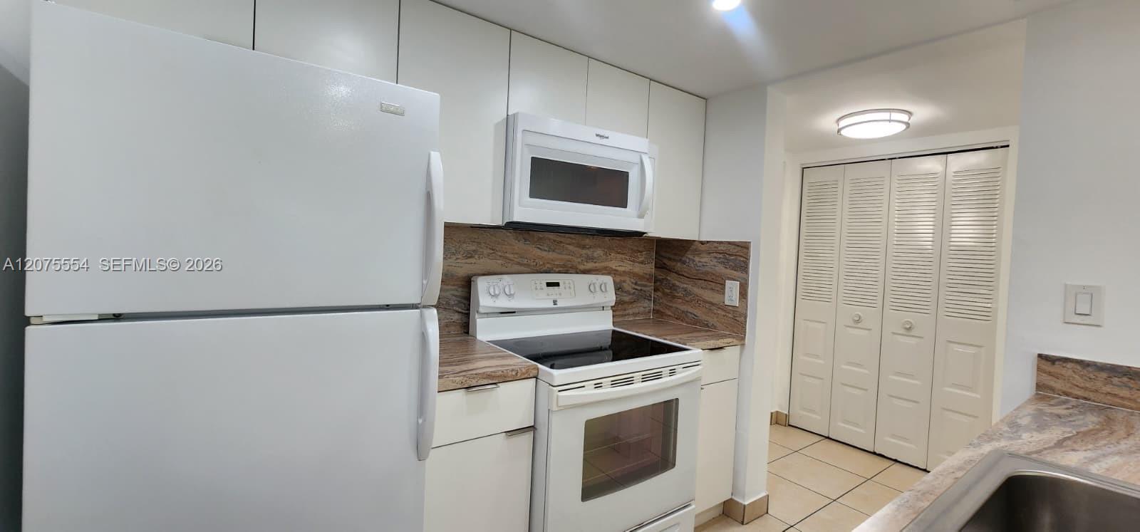 8160 Geneva Ct # 104, Doral FL 33166 photo 4