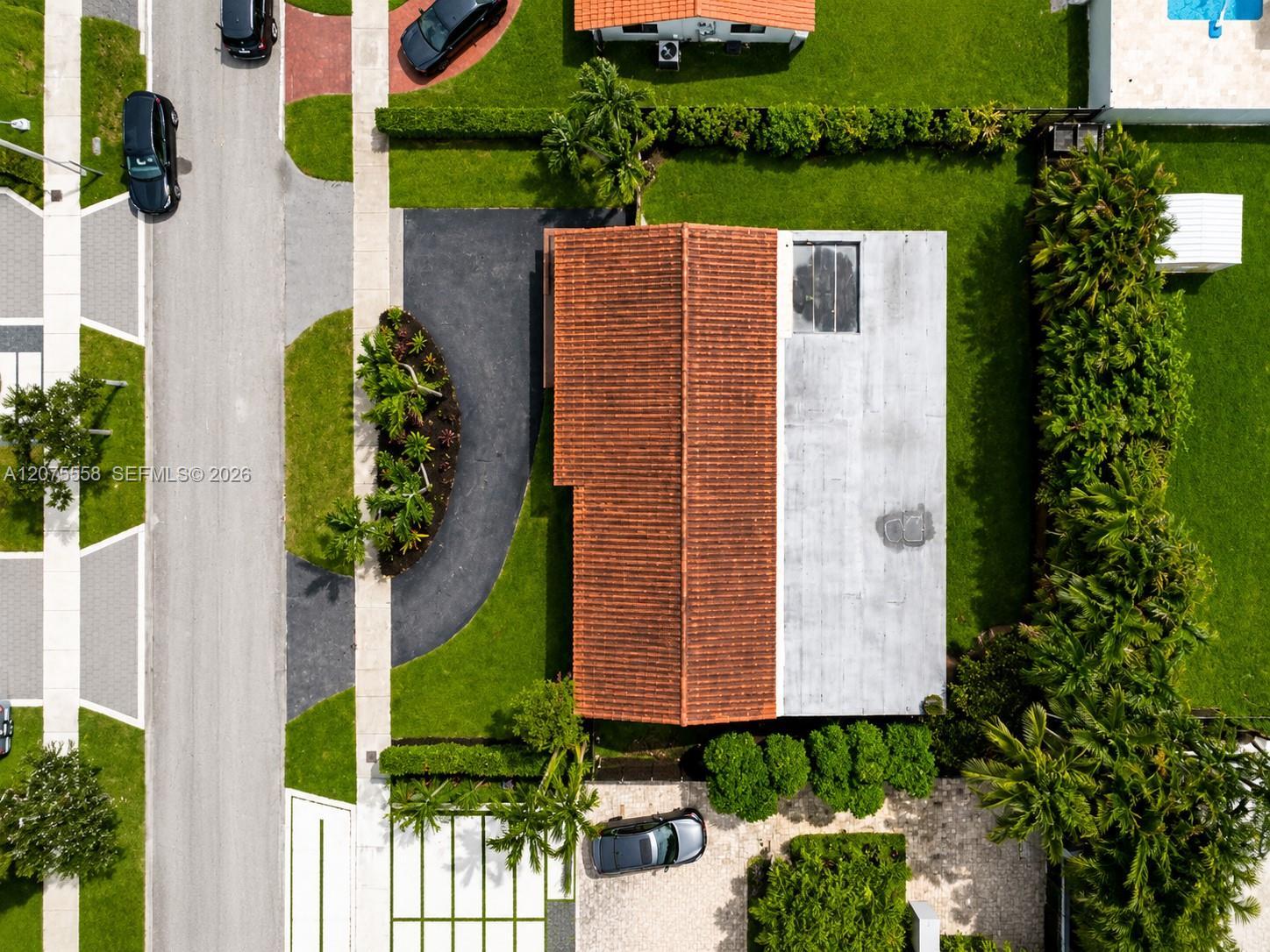 3115 Village Green Dr, Miami FL 33175 photo 4
