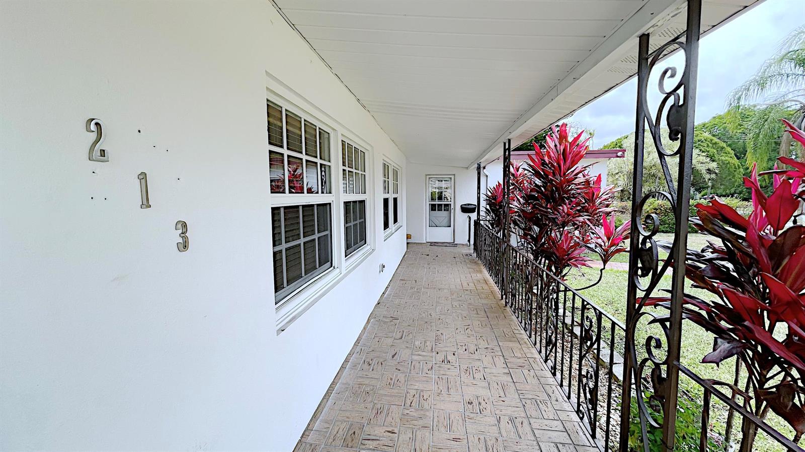 213 SW 3RD Place, Dania Beach FL 33004 photo 4