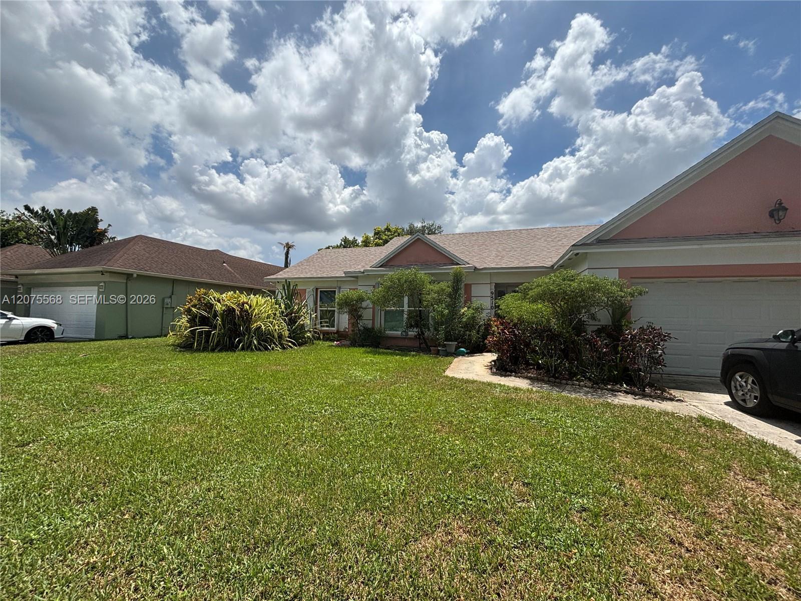 9510 Ashley Dr, Miramar FL 33025 photo 2
