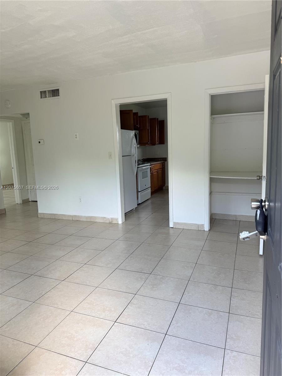 520 SW Krome Ter # 4, Homestead FL 33030 photo 2