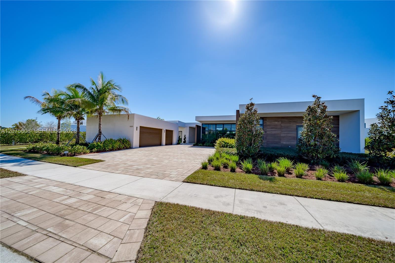 16600 Sunset Way, Weston FL 33326 photo 2