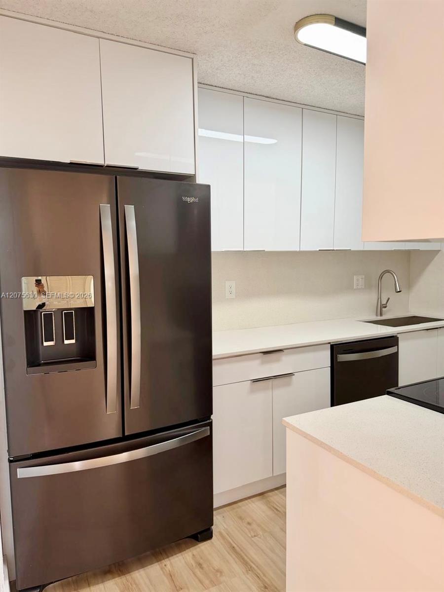 5055 NW 7th St # 413, Miami FL 33126 photo 5