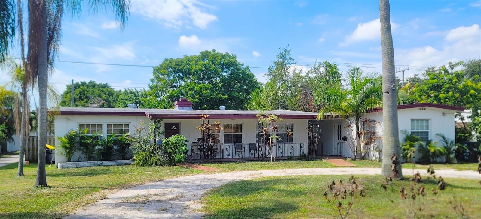 213 SW 3RD Place, Dania Beach FL 33004 photo 2