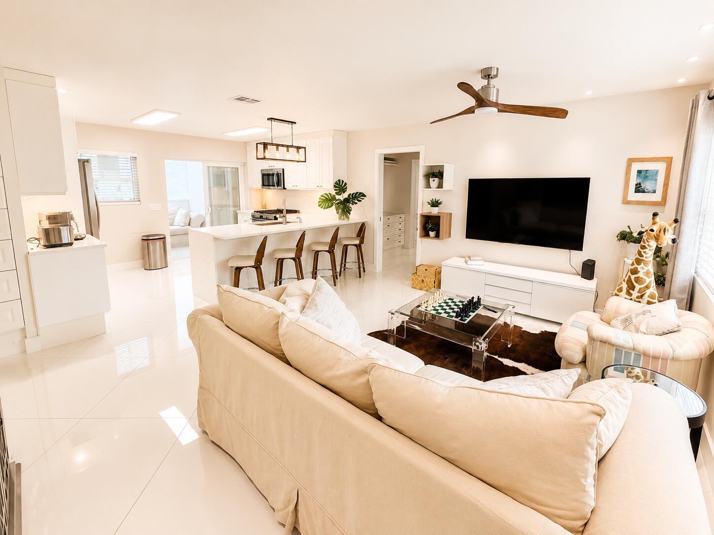 327 LANCASTER Street, Boca Raton FL 33487 photo 4