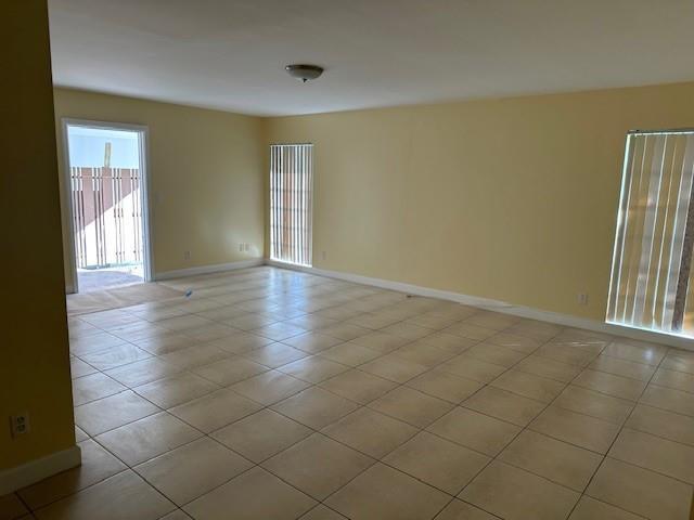 7013 NW 63RD Court, Tamarac FL 33321 photo 4