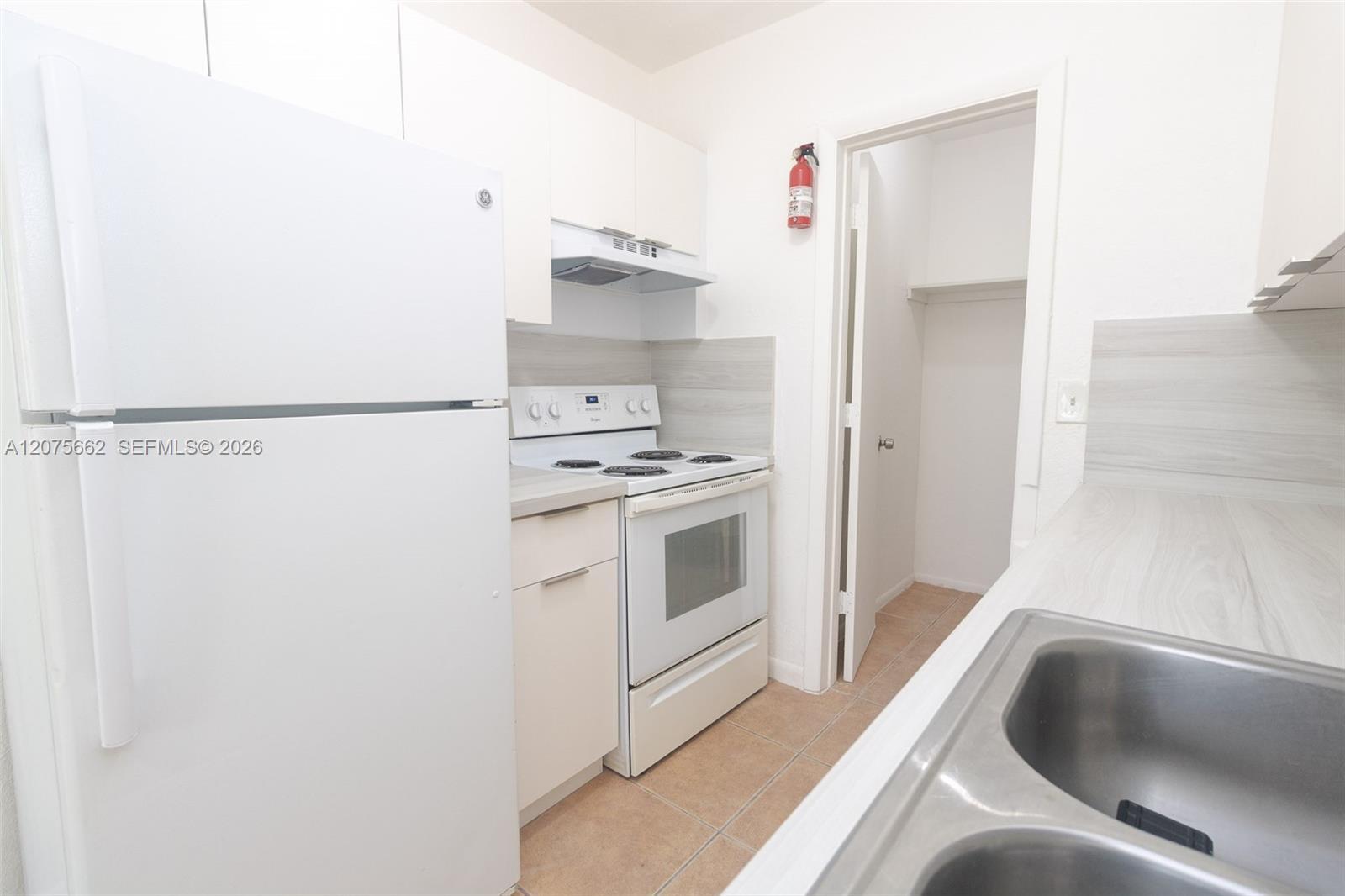831 NW 1st Ave # 2, Fort Lauderdale FL 33311 photo 5