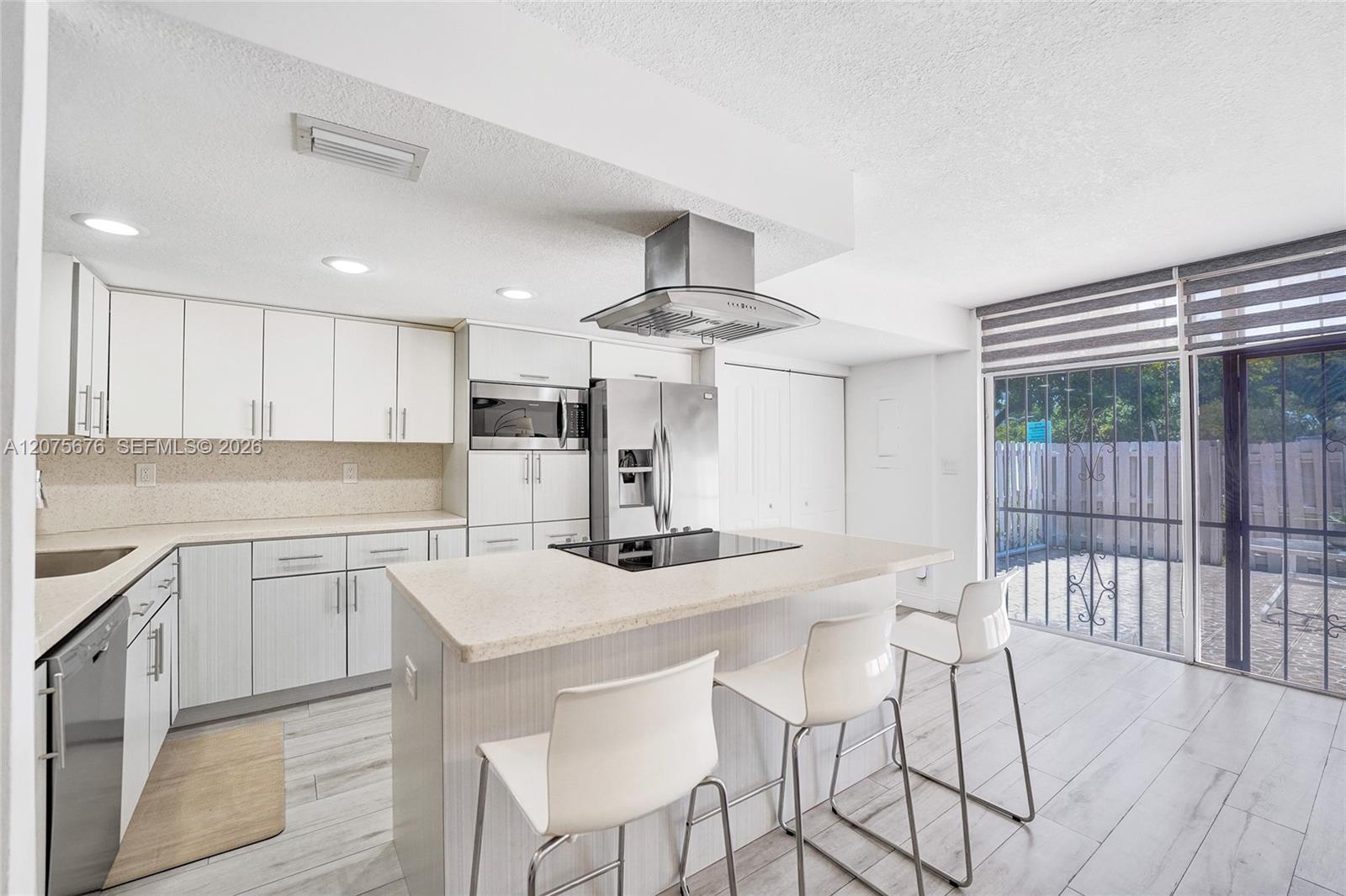 2716 NE 8th St # 2716, Hallandale Beach FL 33009 photo 3
