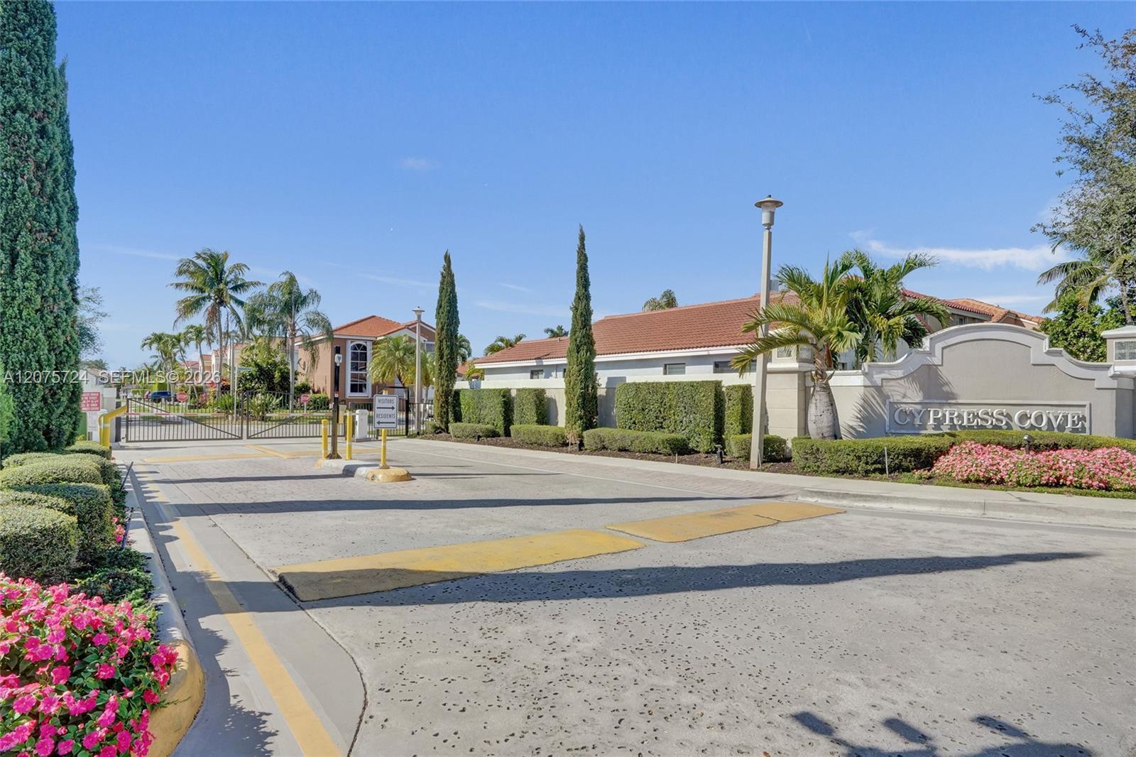 2001 Barcelona Ter, Margate FL 33063 photo 3