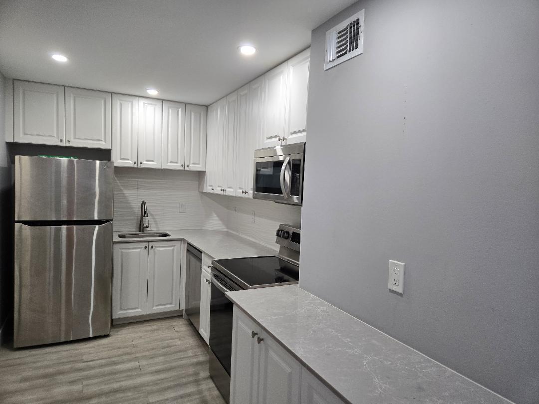 669 W OAKLAND PARK Boulevard W # 205B, Oakland Park FL 33311 photo 3