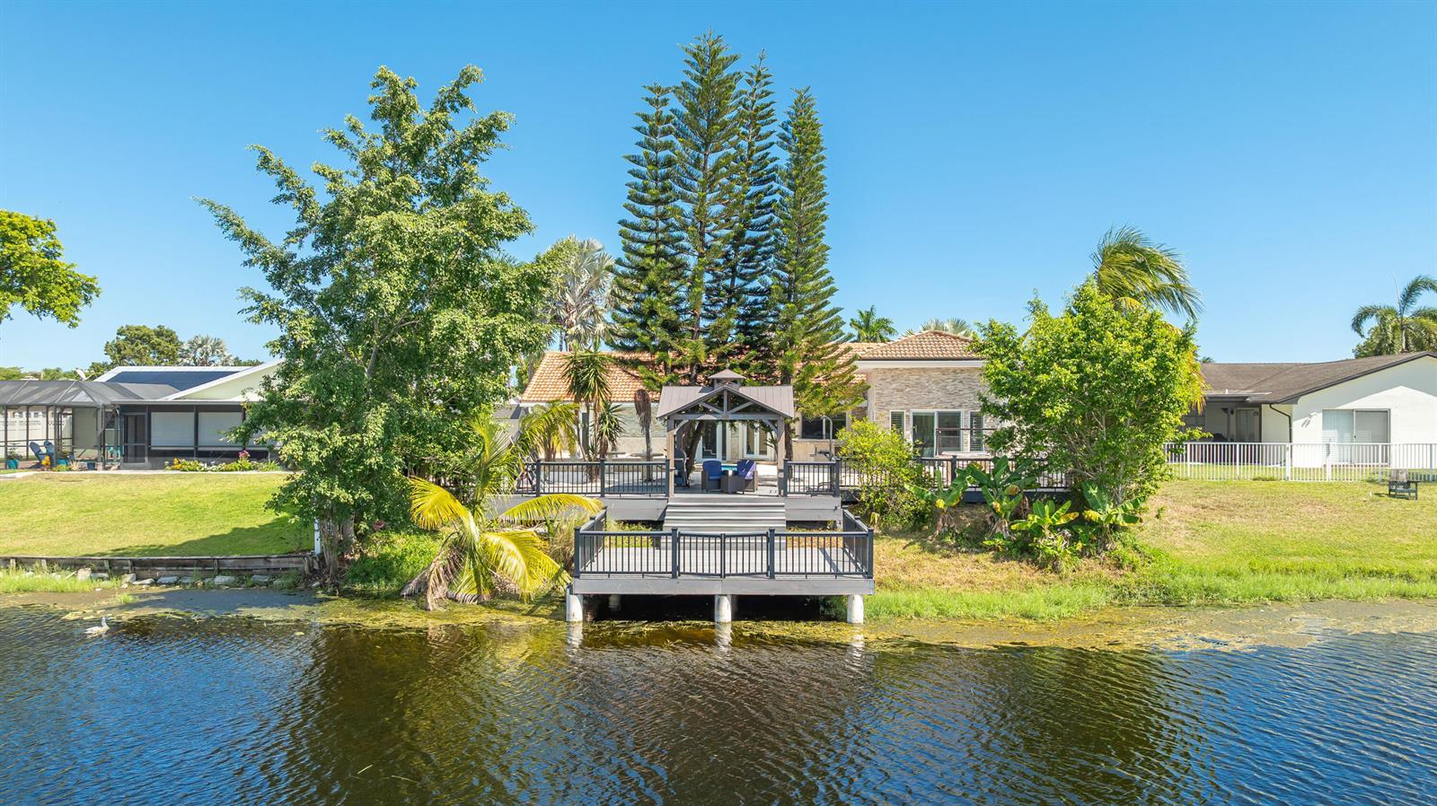 2557 SW 14TH Court, Deerfield Beach FL 33442 photo 3