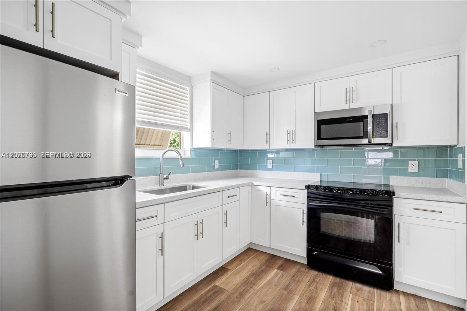 27 NW 21st St, Homestead FL 33030 photo 4