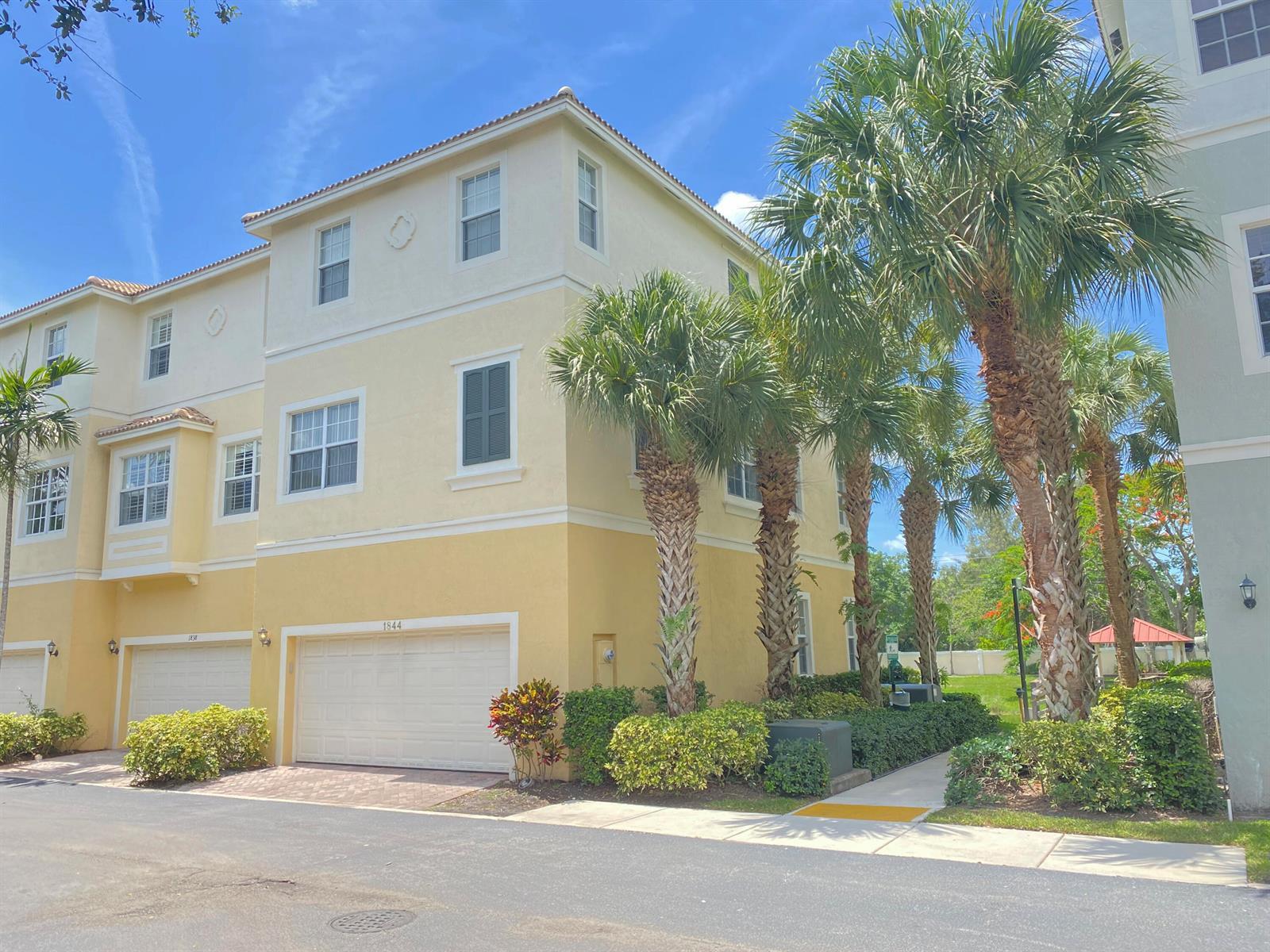 1844 NW 9th Street, Boca Raton FL 33486 photo 3