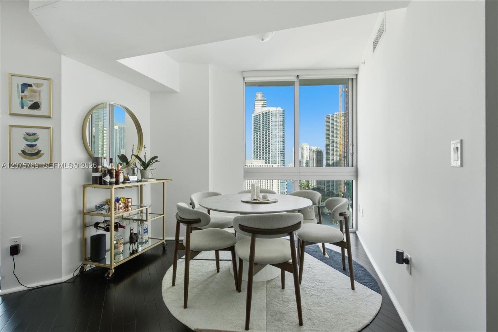 350 S Miami Ave # 2601, Miami FL 33130 photo 2