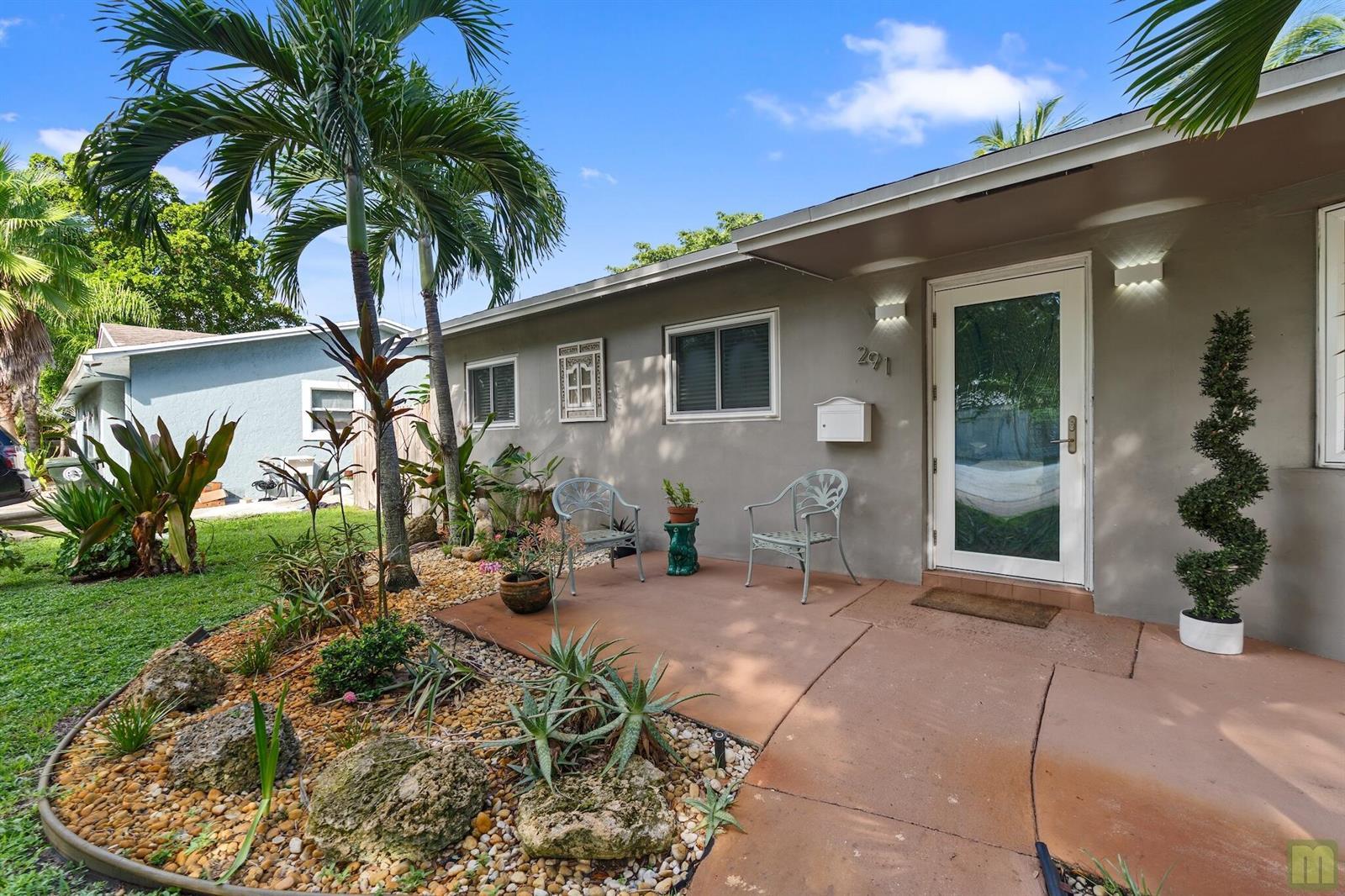 291 Lake Drive, Coconut Creek FL 33066 photo 5