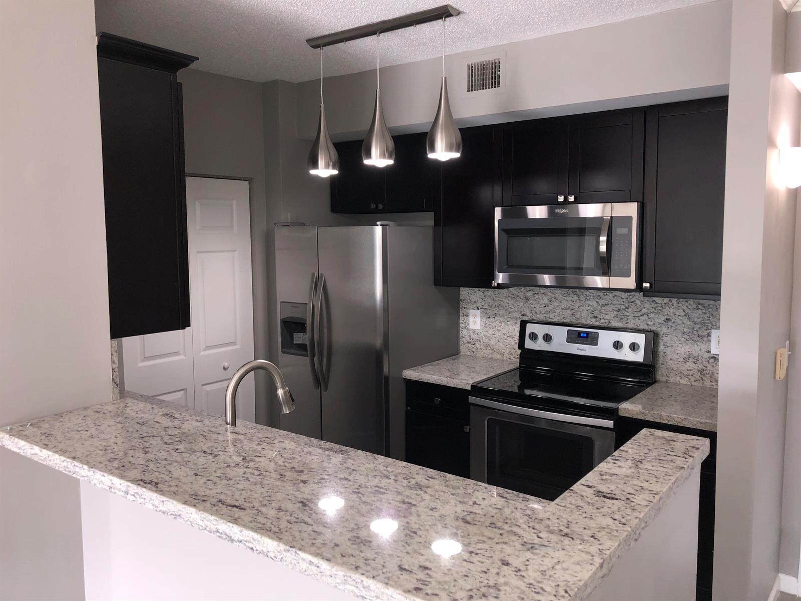 720 S Sapodilla Avenue Unit 501, West Palm Beach FL 33401 photo 4