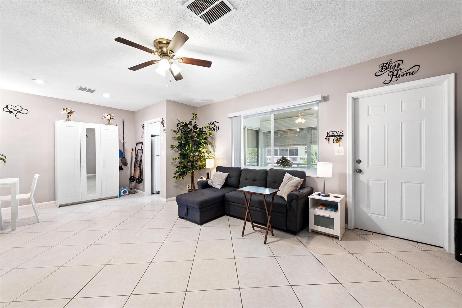 2100 NE 38th Street # 205, Lighthouse Point FL 33064 photo 2