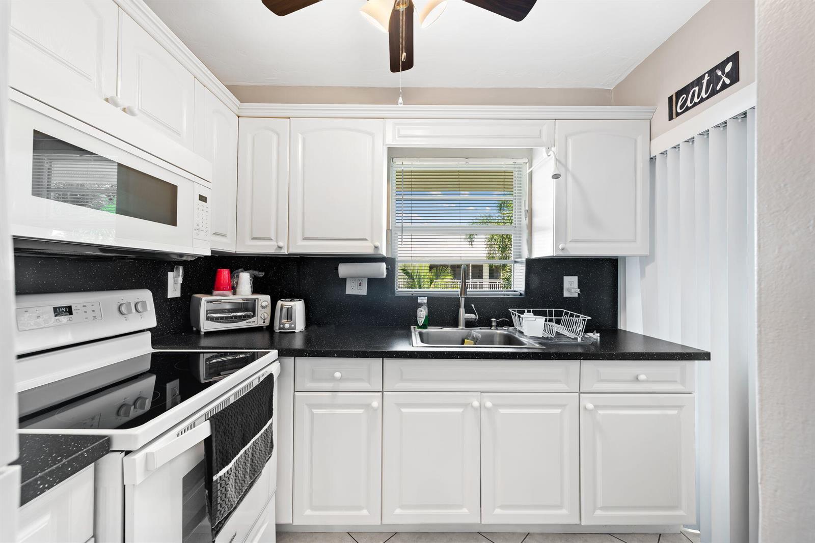 2100 NE 38th Street # 205, Lighthouse Point FL 33064 photo 5