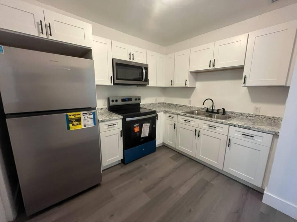 1400 NW 43 Terrace, Lauderhill FL 33313 photo 3