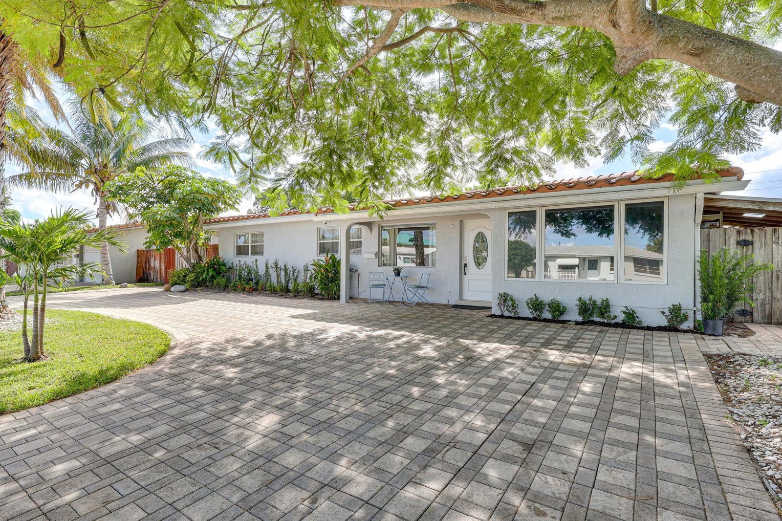1313 SE 1ST Way, Deerfield Beach FL 33441 photo 2