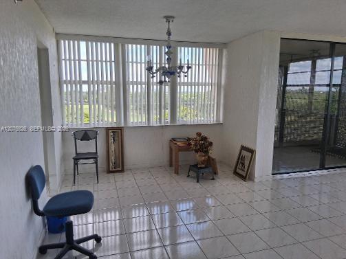 900 St Charles Pl, Pembroke Pines FL 33026 photo 2