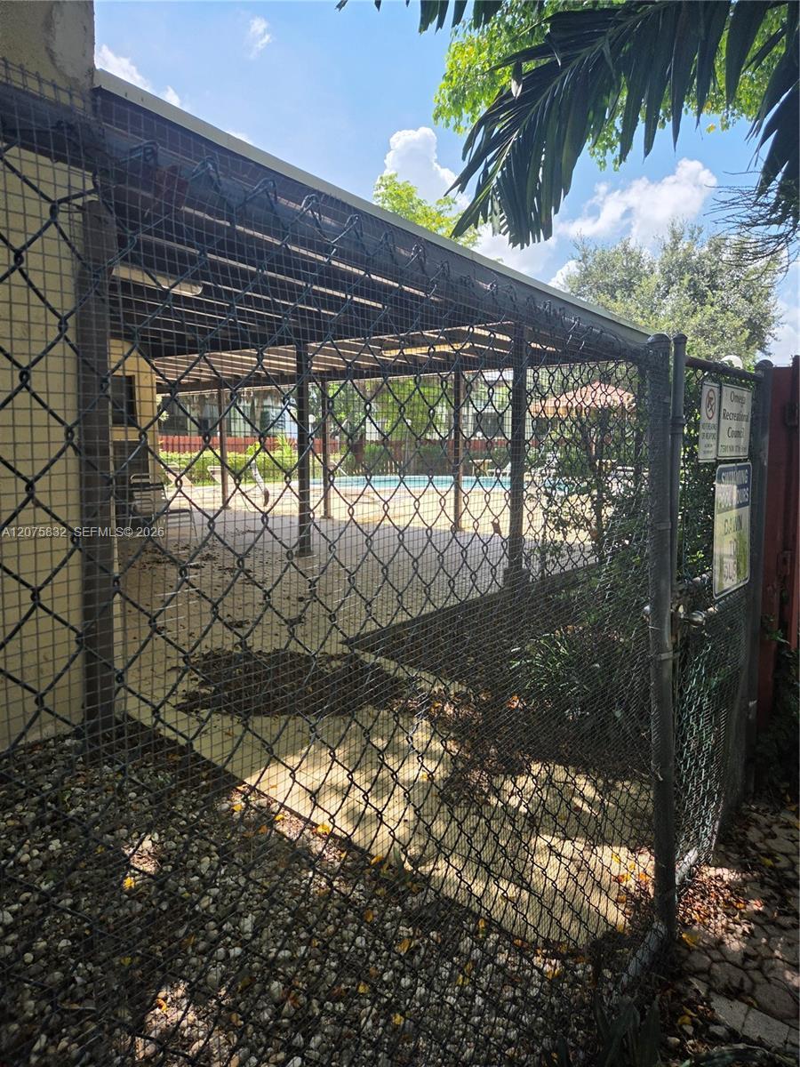 Plantation, FL 33313 photo 4