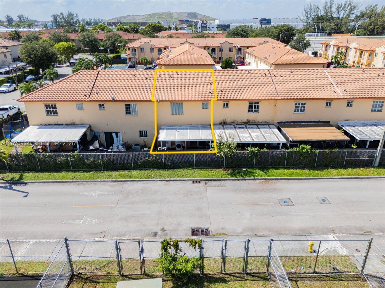 9425 NW 114th Ln # 3, Hialeah Gardens FL 33018 photo 3