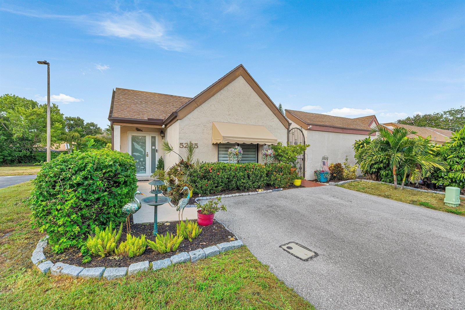 5225 Spice Drive, Palm Beach Gardens FL 33418 photo 2