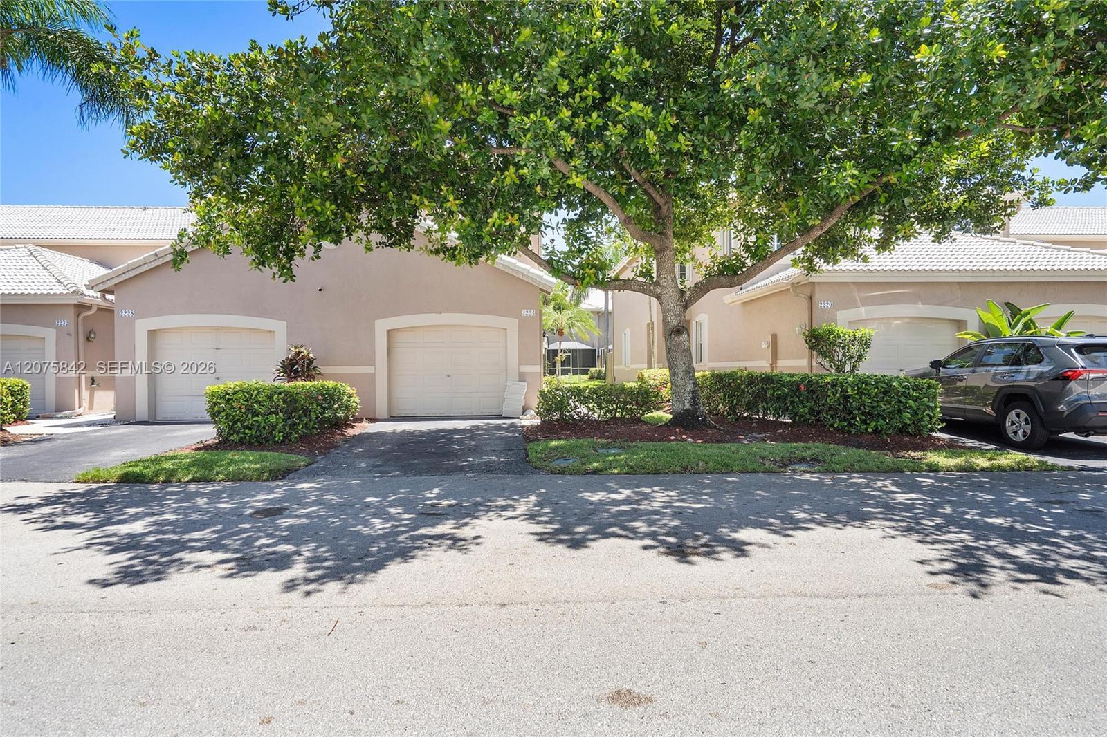 2224 Salerno Cir, Weston FL 33327