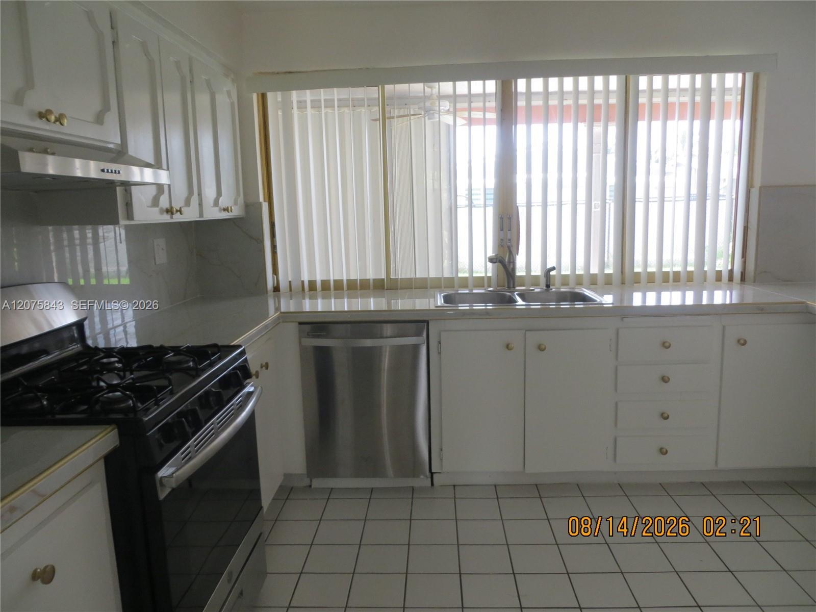 8570 Sunset Strip # 8570, Sunrise FL 33322 photo 2