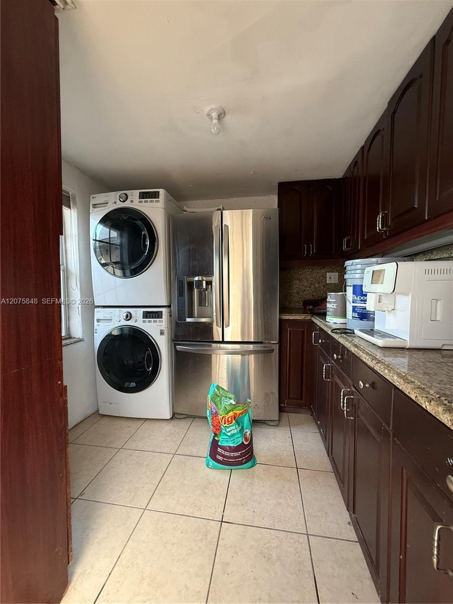 3889 NW 5th St, Miami FL 33126 photo 4