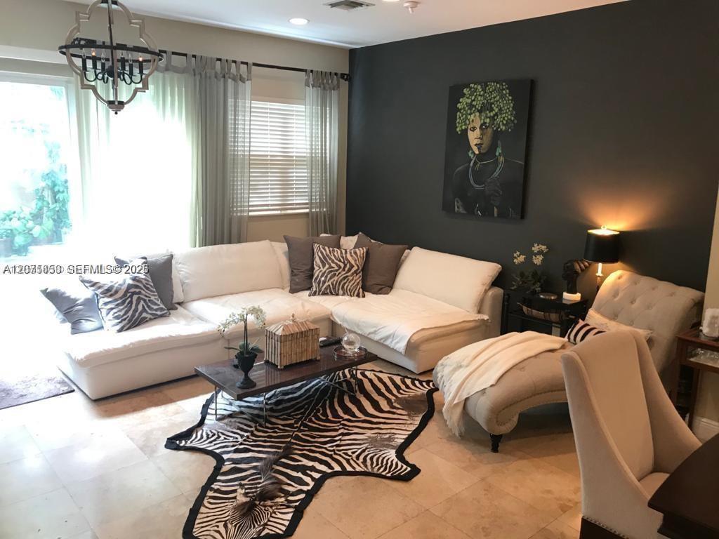 1225 NE 11th Ave, Fort Lauderdale FL 33304 photo 2