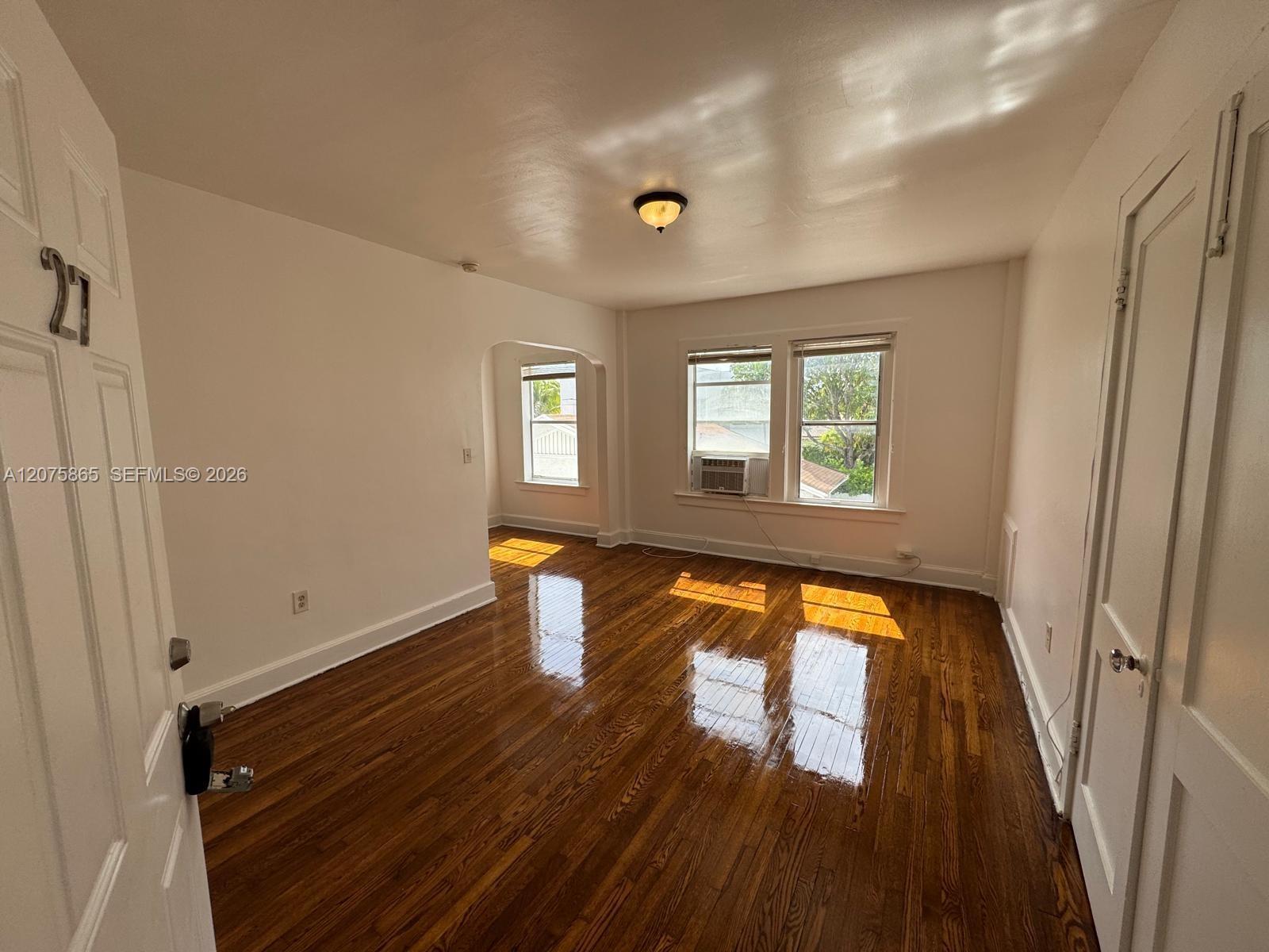 177 NE 50th St # 27, Miami FL 33137 photo 2
