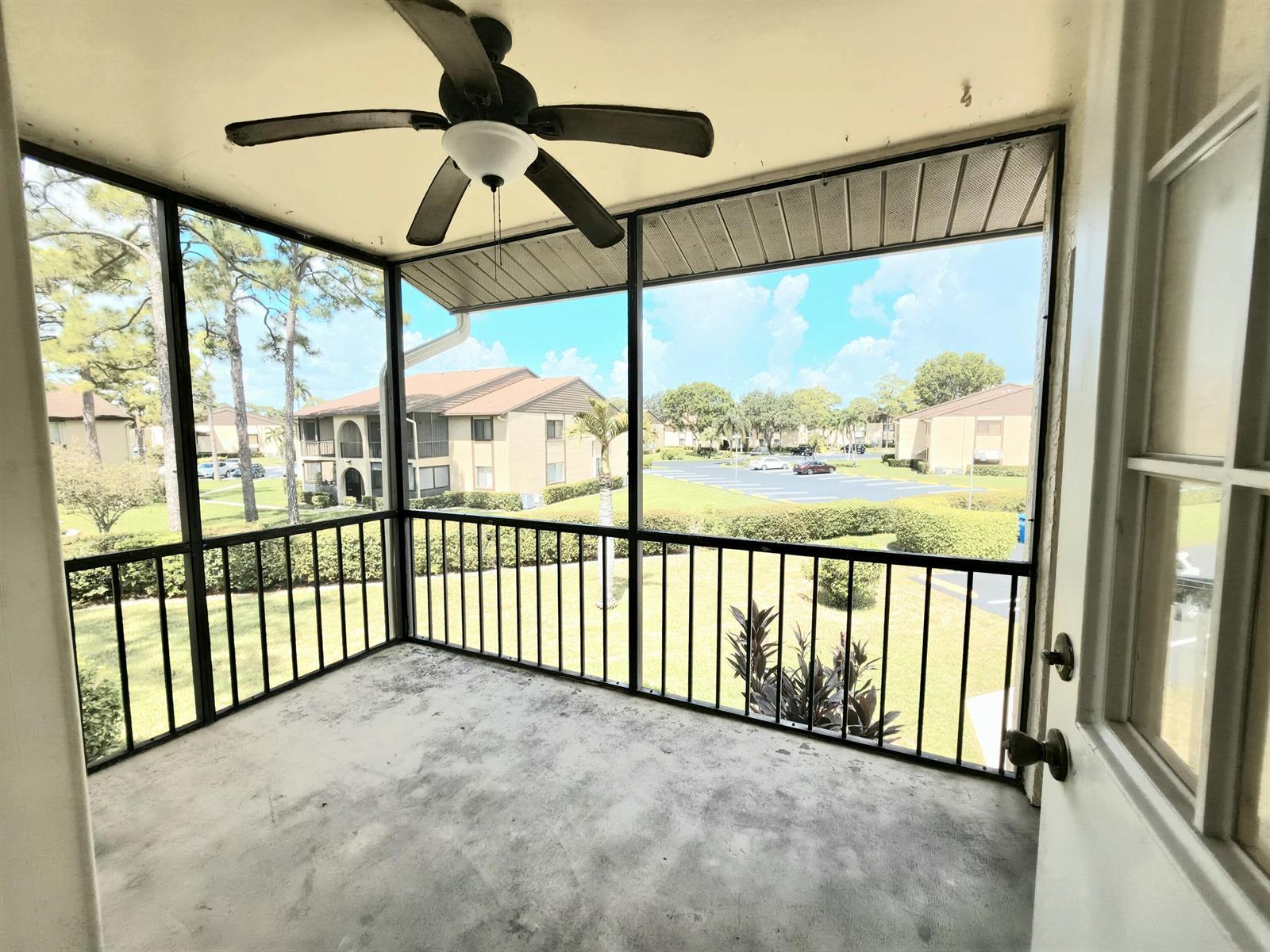 334 Knotty Pine Circle # 2, FL 33463 photo 2