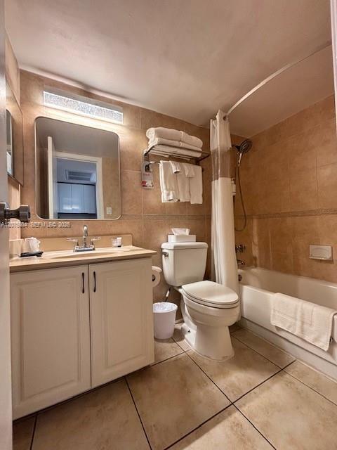 19201 Collins Ave # 303, Sunny Isles Beach FL 33160 photo 3