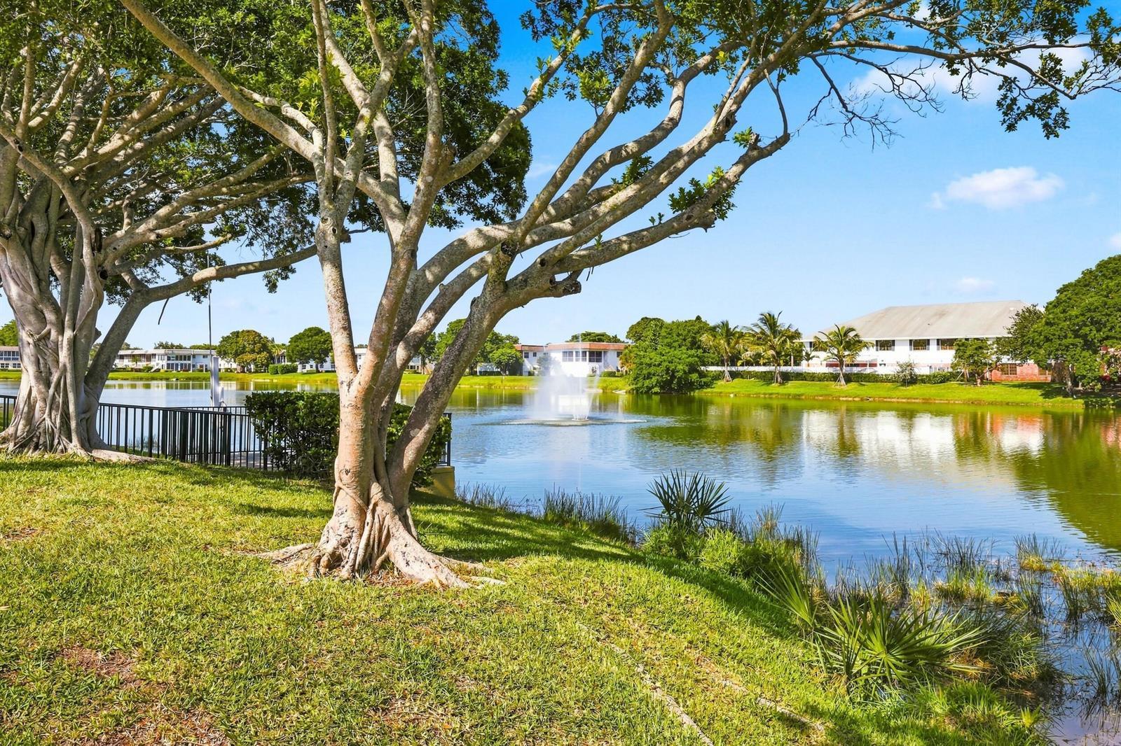 197 Sussex K, West Palm Beach FL 33417 photo 3