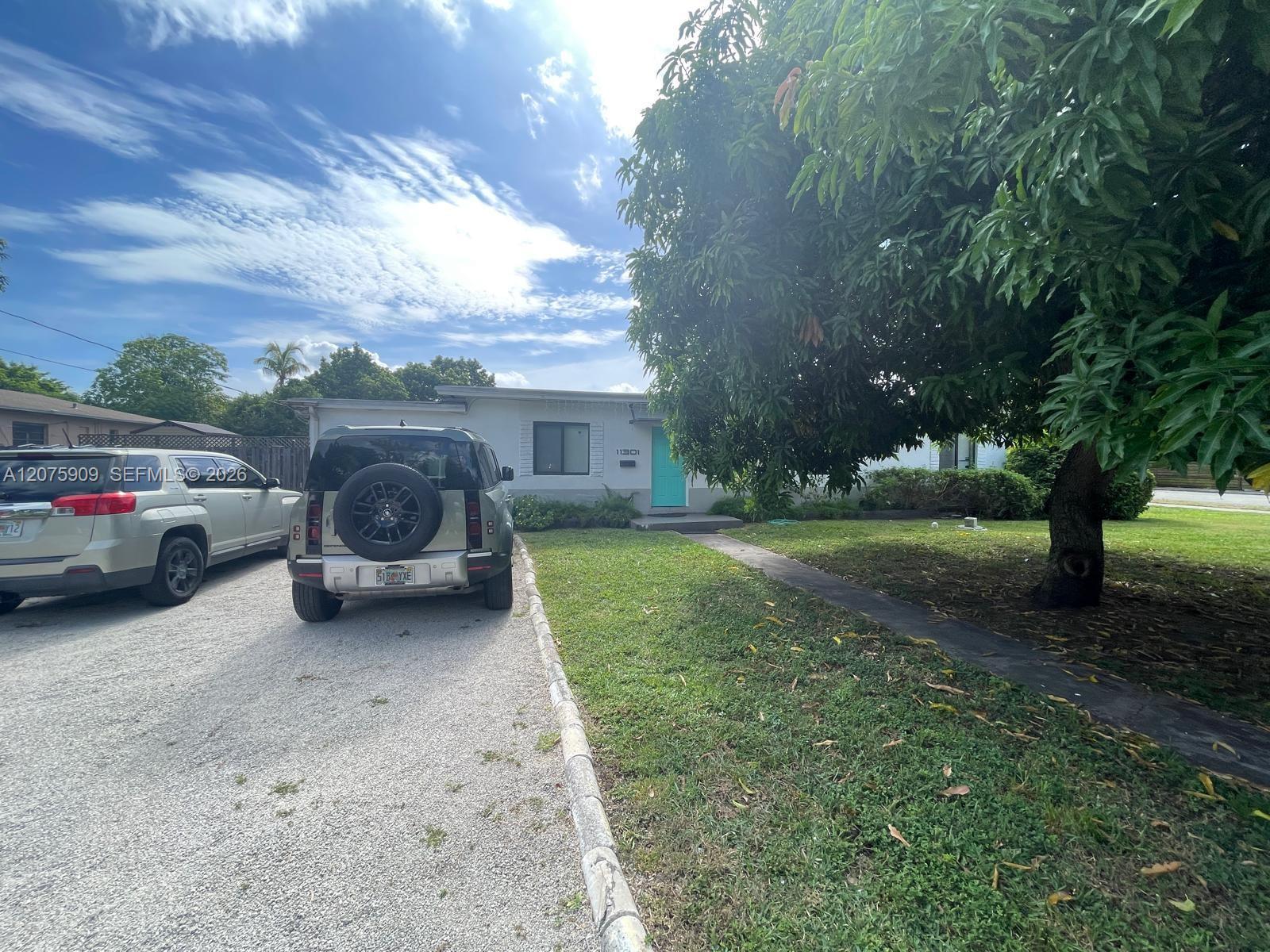 Miami, FL 33161 photo 3