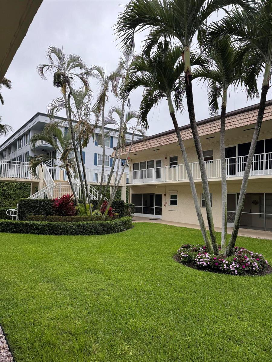 632 Snug Harbor Drive # D6, Boynton Beach FL 33435 photo 2