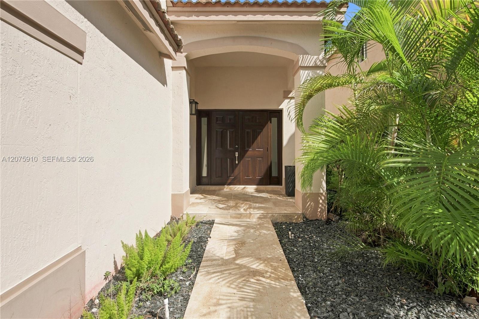 445 Conservation Dr, Weston FL 33327 photo 2