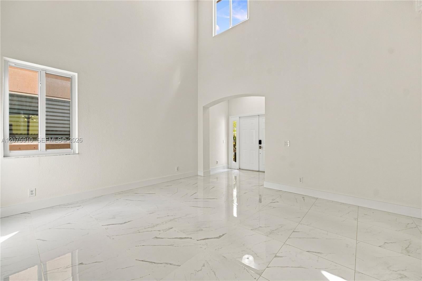 445 Conservation Dr, Weston FL 33327 photo 4