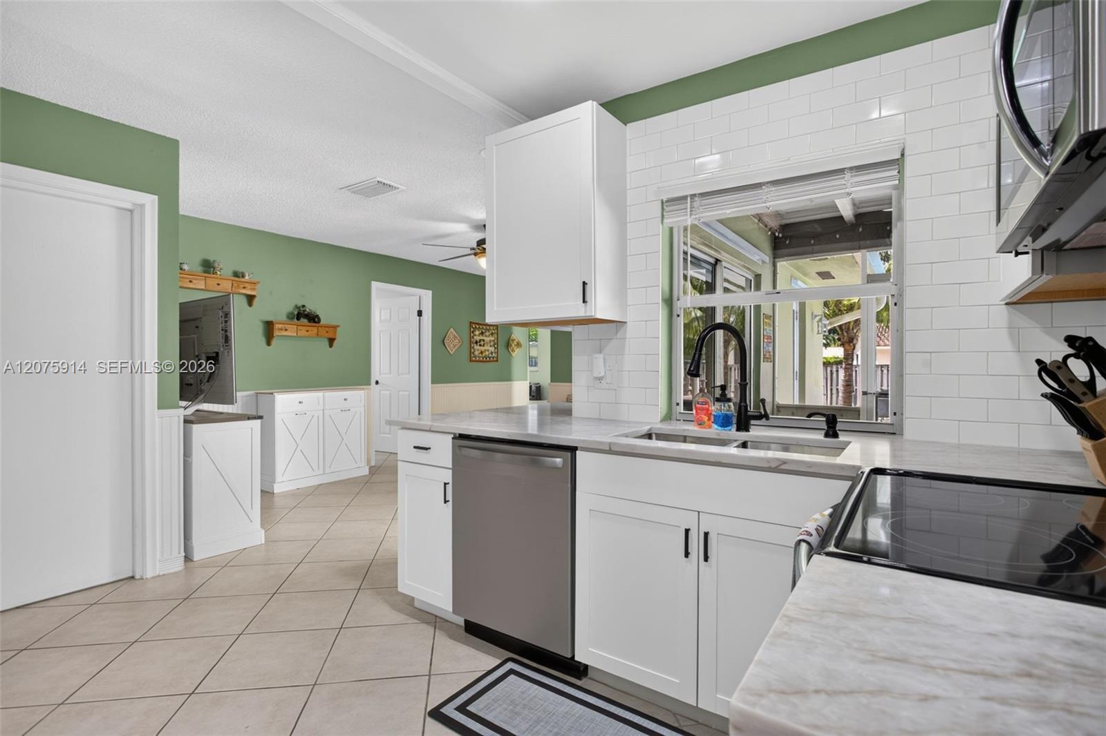 10320 NW 42nd Dr, Coral Springs FL 33065 photo 5