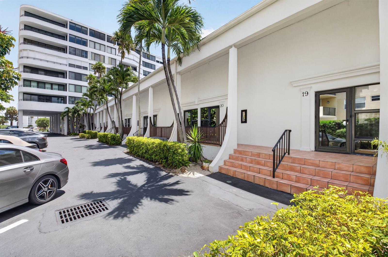 3589 S Ocean Boulevard # 19, South Palm Beach FL 33480 photo 2