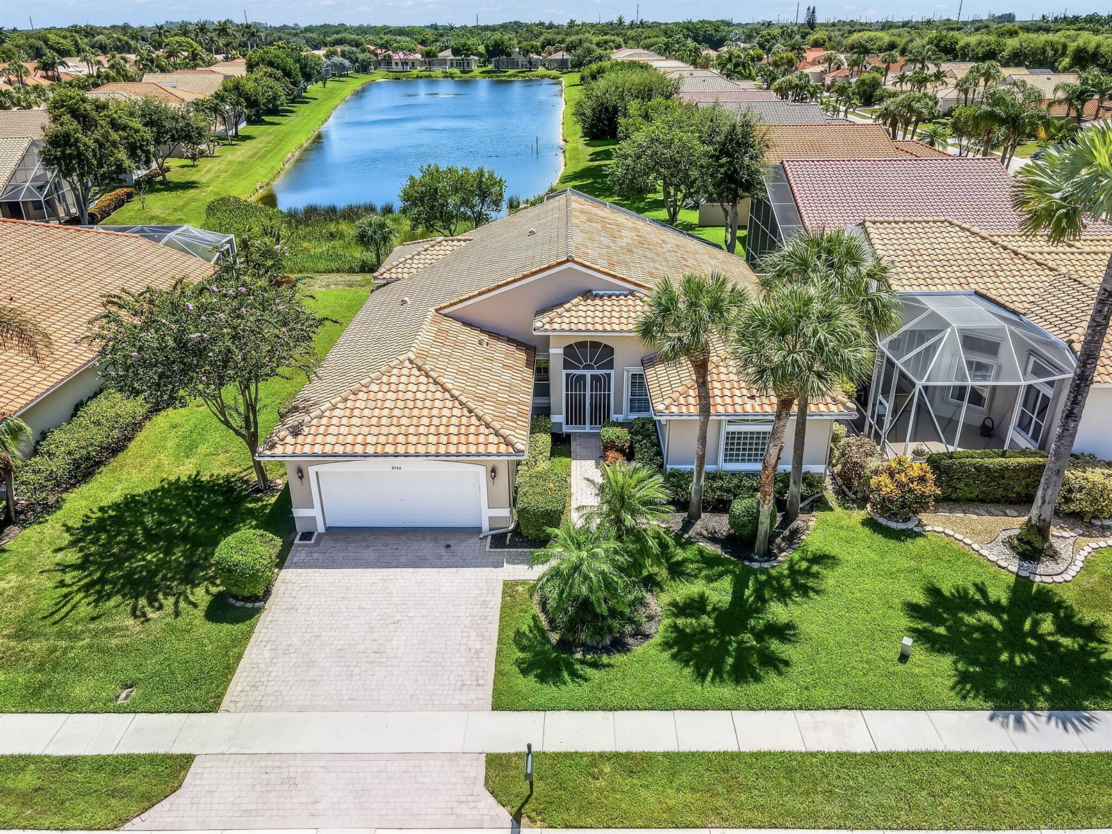 8966 DIAMONTE Drive, Boynton Beach FL 33472 photo 2