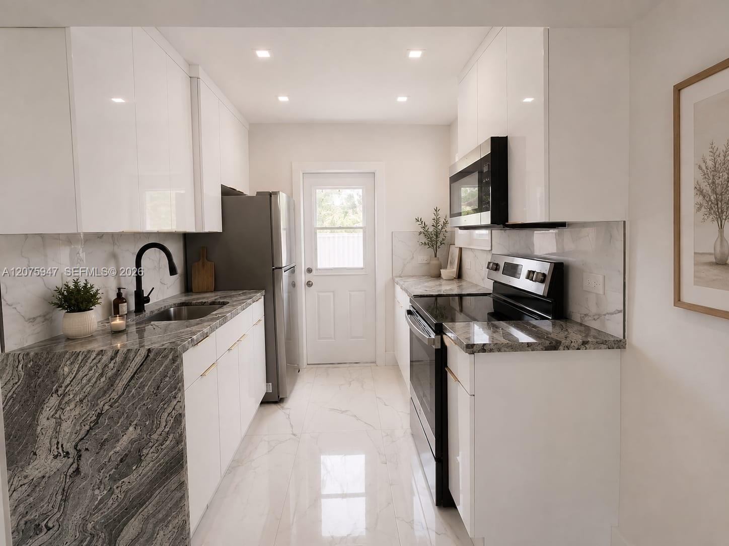 5301 NE 17th Ave, Pompano Beach FL 33064 photo 4
