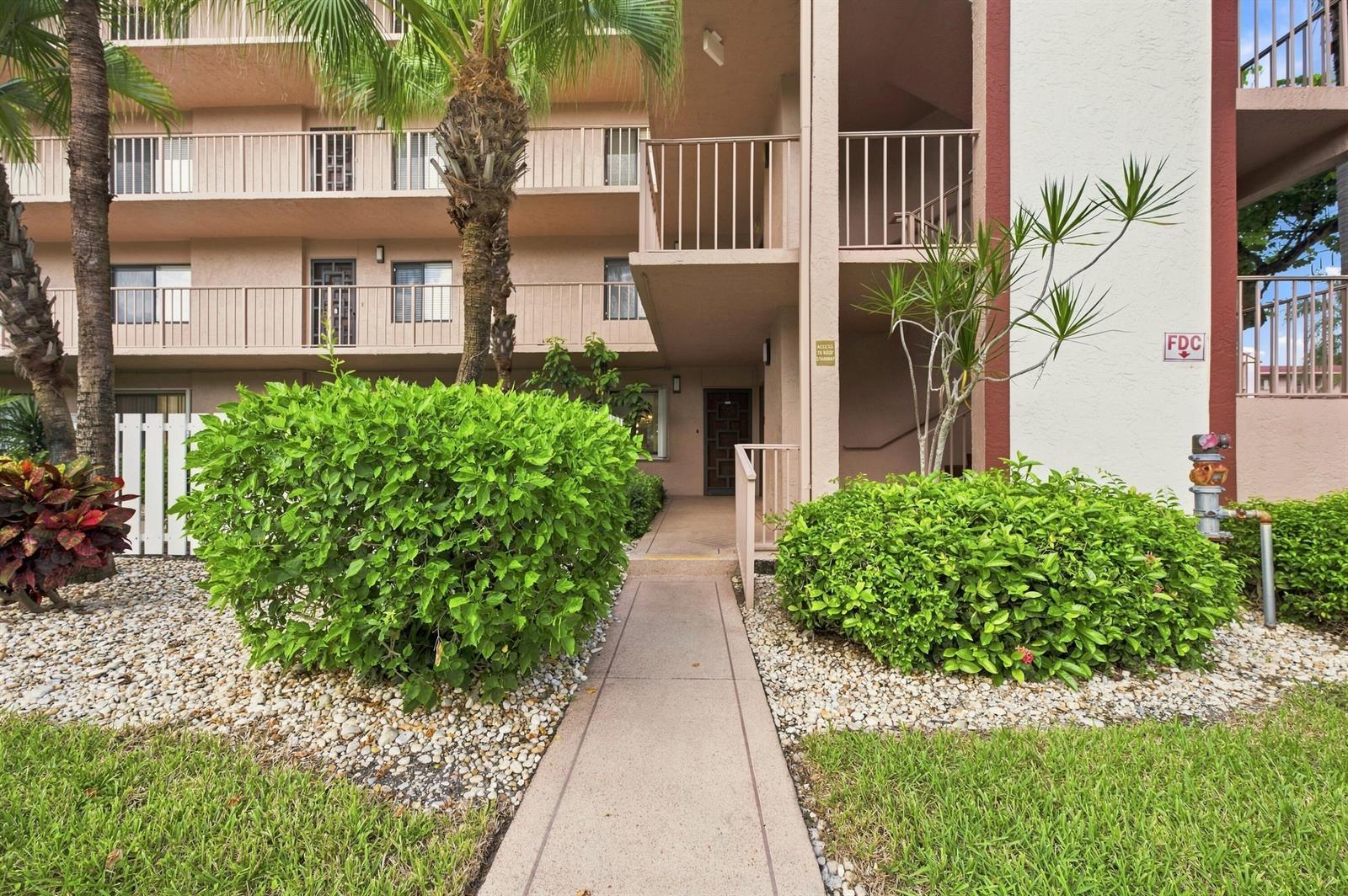 7321 Amberly Lane # 110, Delray Beach FL 33446