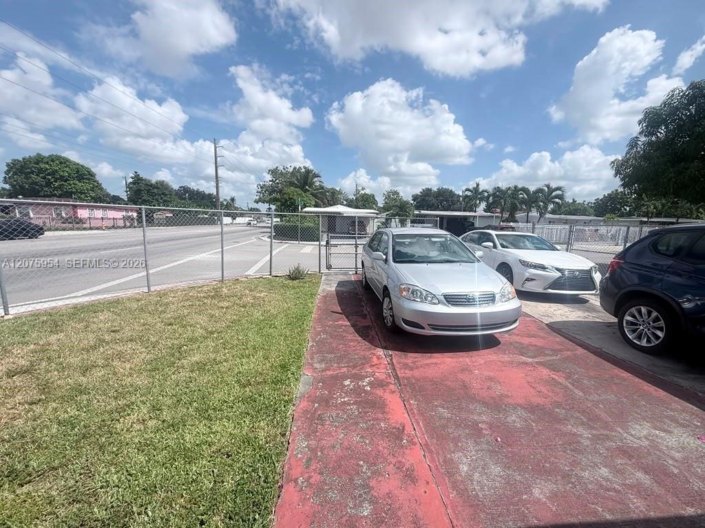 3190 NW 97th St, Miami FL 33147 photo 4