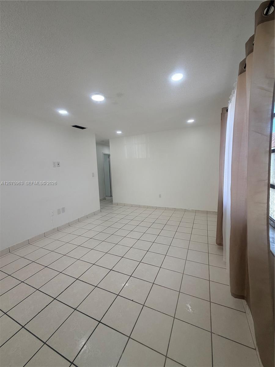 3821 SW 89th Ct, Miami FL 33165 photo 3