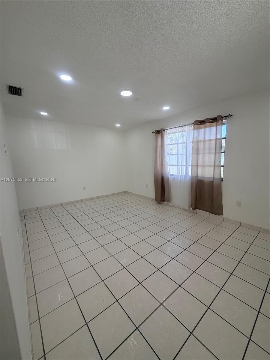 3821 SW 89th Ct, Miami FL 33165 photo 4