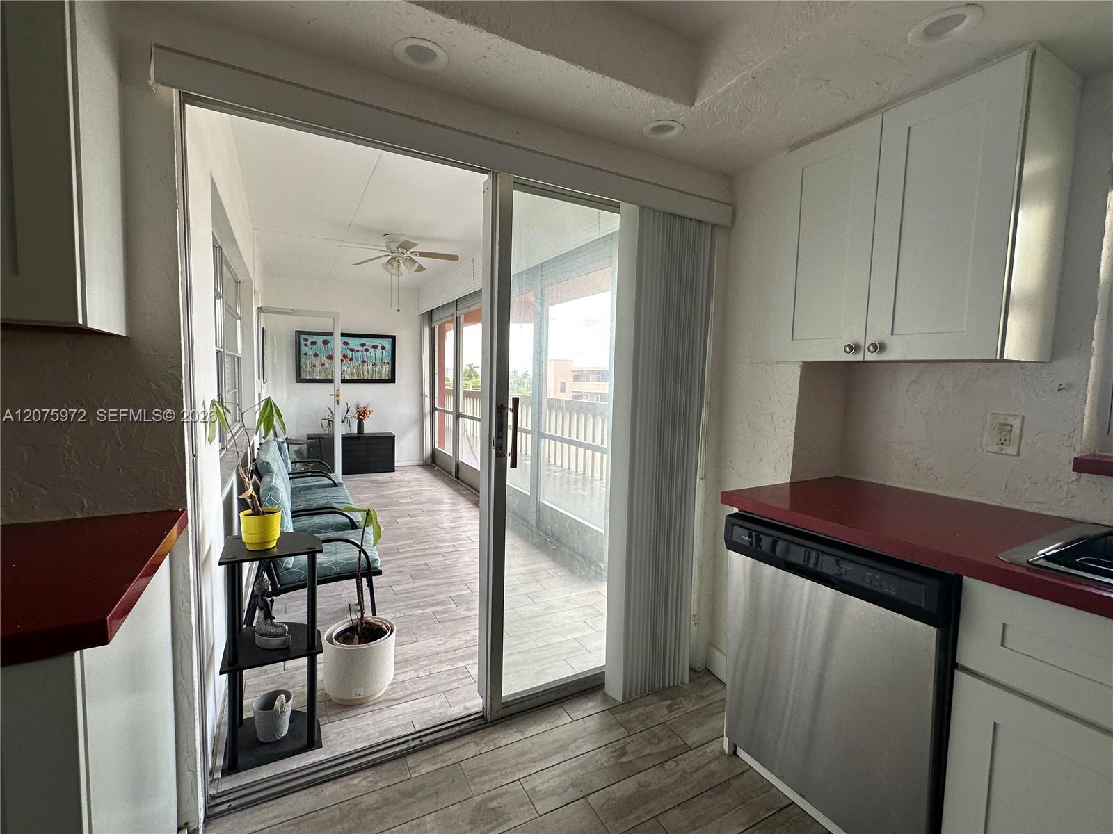 180 NE 12th Ave # 17E, Hallandale Beach FL 33009 photo 2